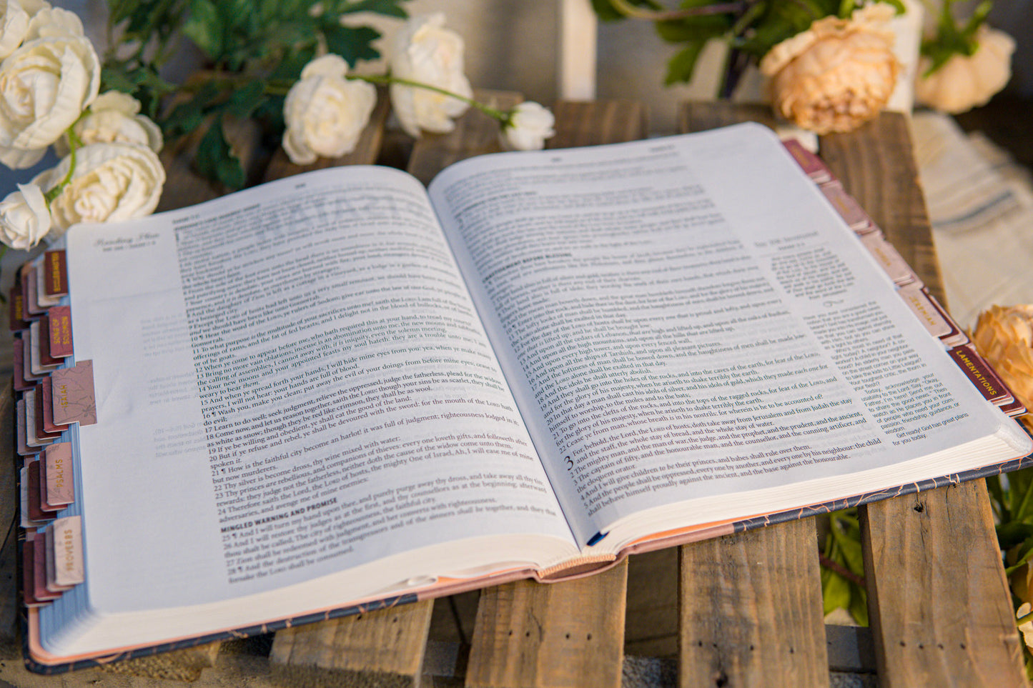 KJV Floral Devotional Bible