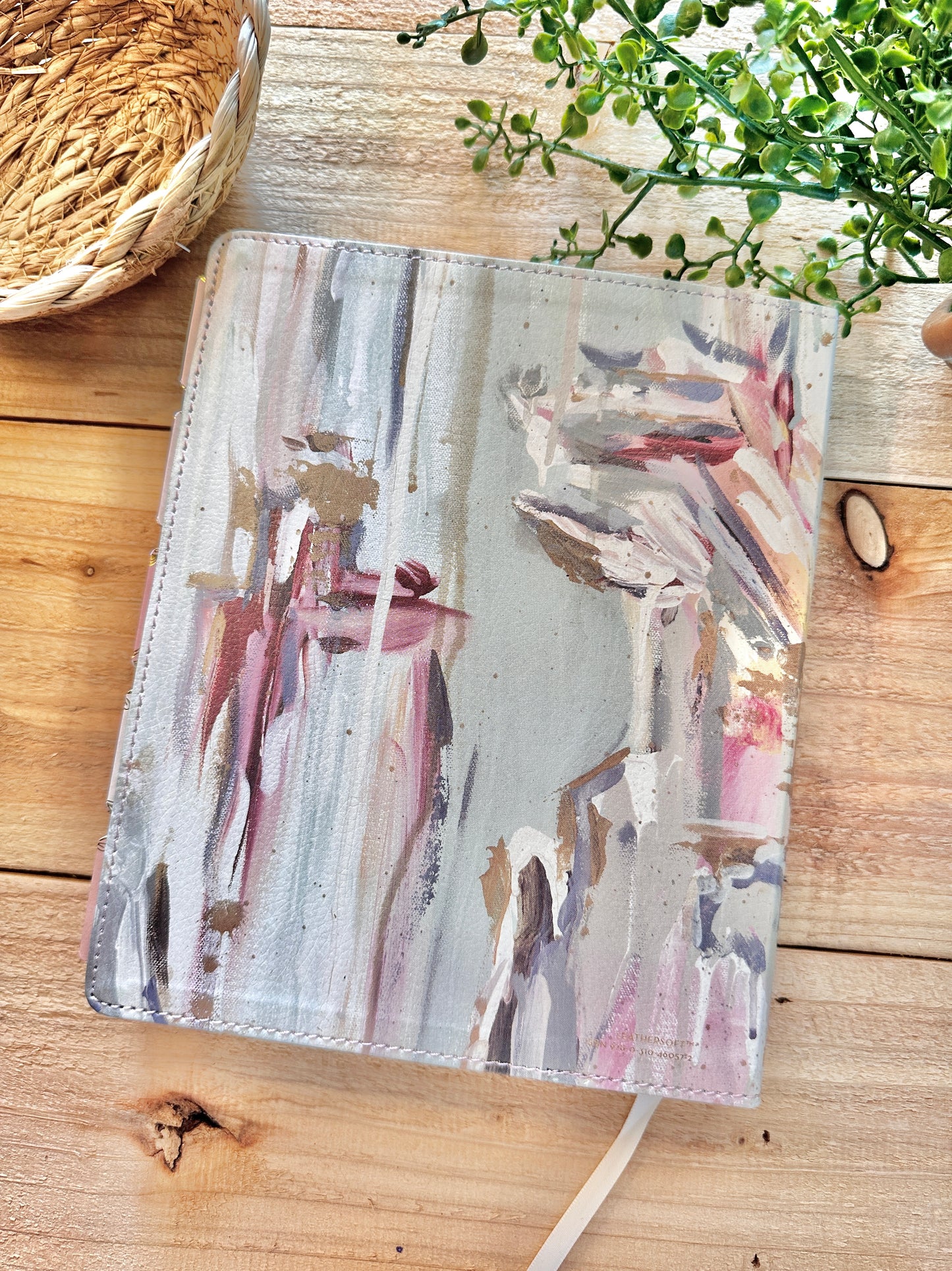 NIV Artisan Leather-Paint