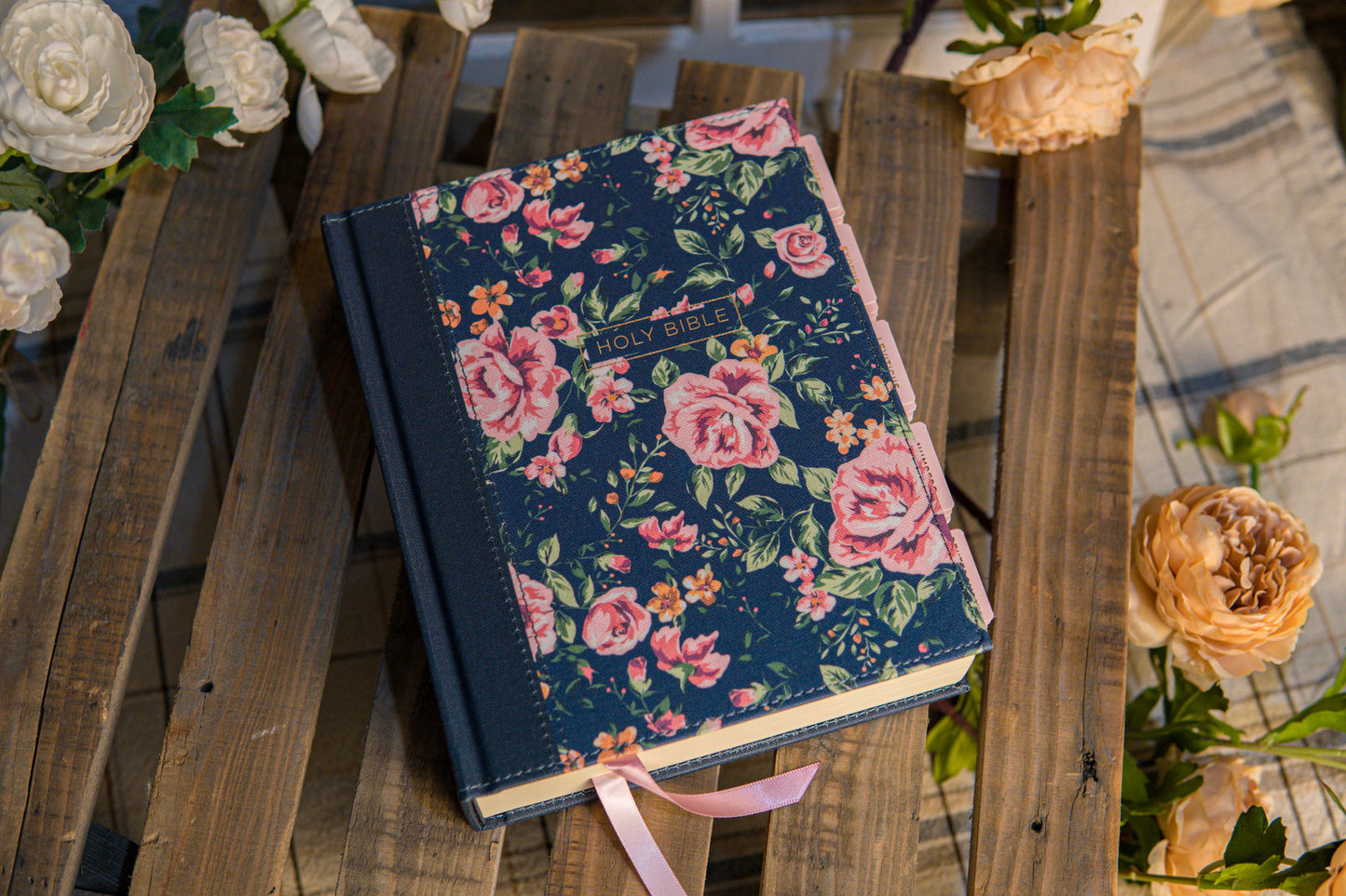 NKJV Blue Floral Journal Bible